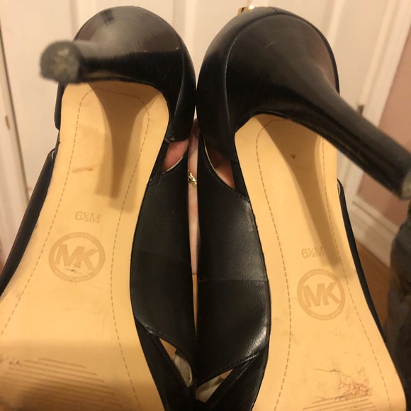 Michael Kors heels - Picture 5 of 9